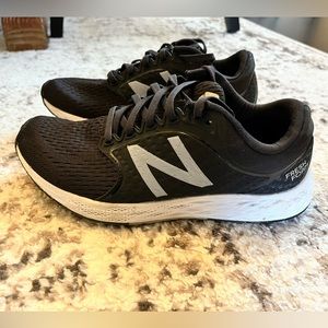 New Balance Women's Fresh Foam Zante V4 Running Shoe size 8.5